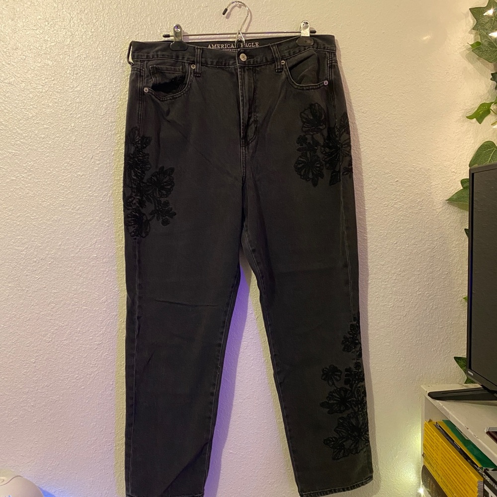 American Eagle Mom Jeans
